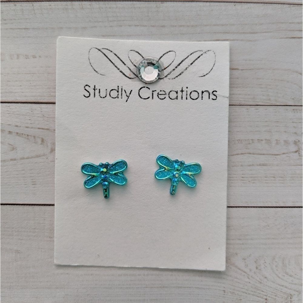 🆕 Studlycreations dragonfly stud earrings